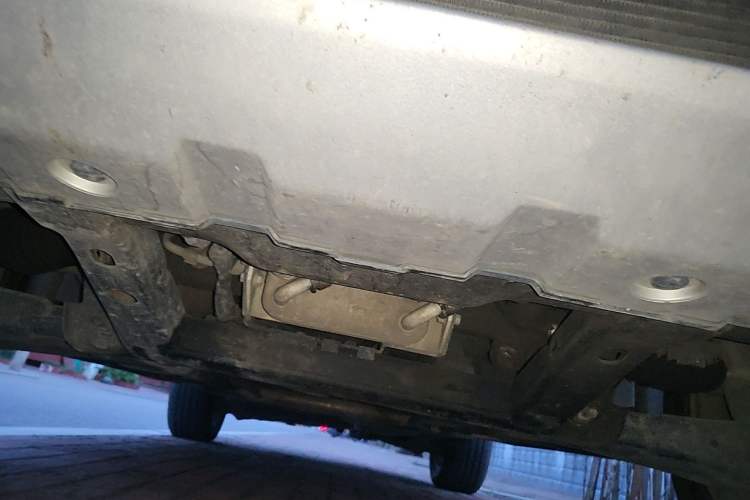 Used Land Rover Discovery 2011 3.0 SDV6 HSE Diesel Version Chassis Front