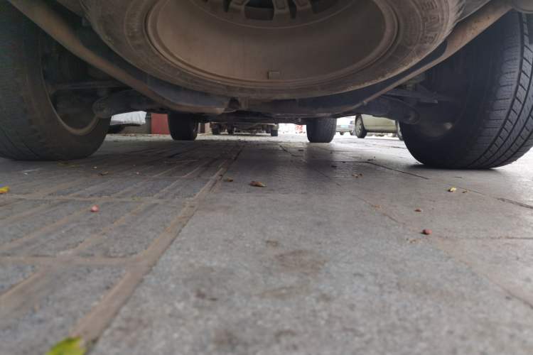 Used Land Rover Discovery 2011 3.0 SDV6 HSE Diesel Version Chassis Rear