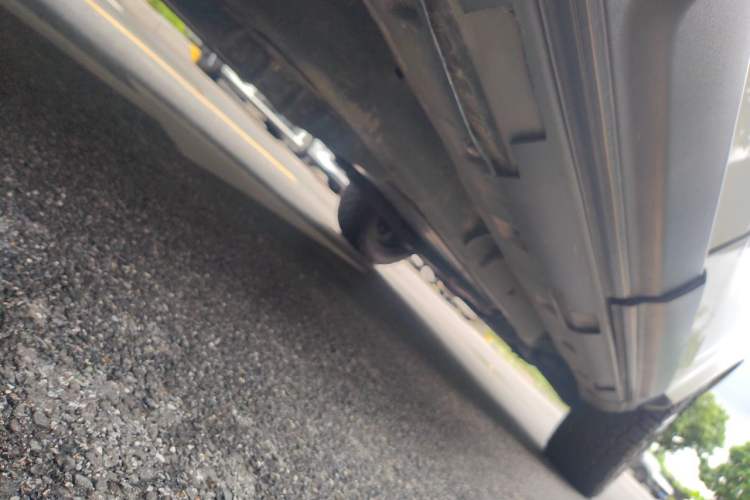 Used Land Rover Discovery 2011 5.0 V8 HSE Chassis Rear Right