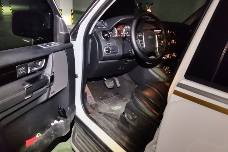 Used Land Rover Discovery 2011 3.0 SDV6 HSE Diesel Version Driver Seat