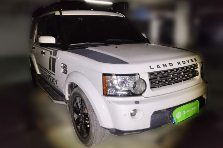 Used Land Rover Discovery 2011 3.0 SDV6 HSE Diesel Version Front Right 45 Deg
