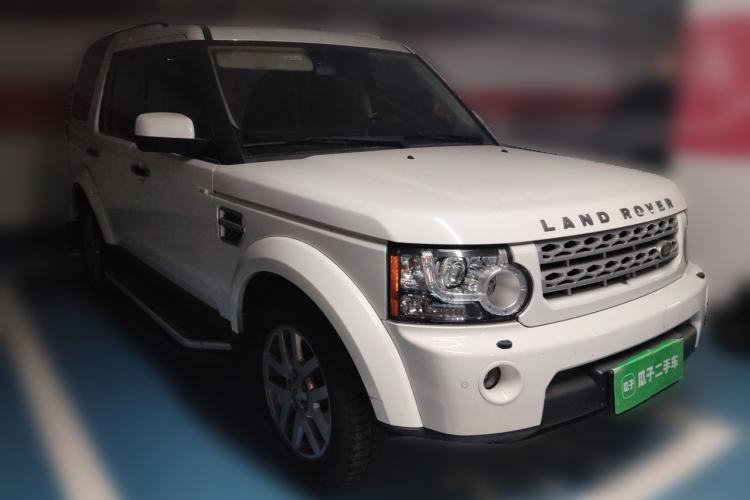 Used Land Rover Discovery 2011 4.0 V6 HSE Front Right 45 Deg