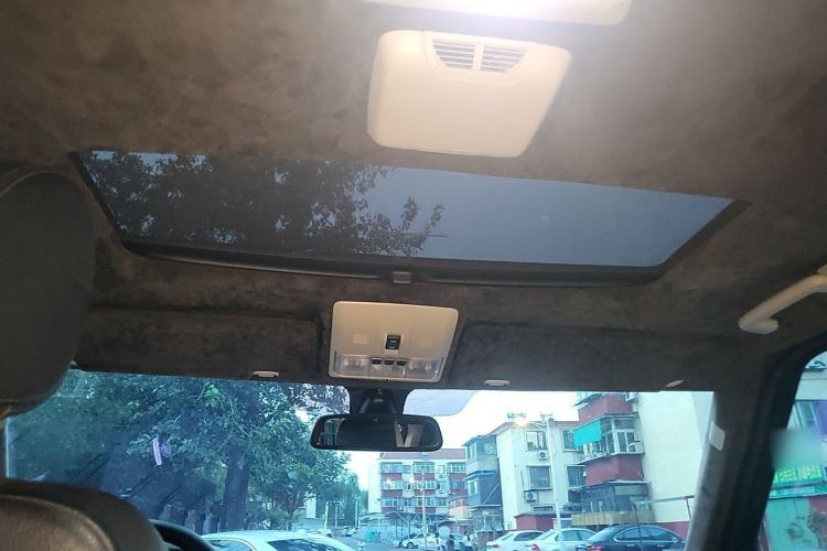 Used Land Rover Discovery 2011 3.0 SDV6 HSE Diesel Version Headliner
