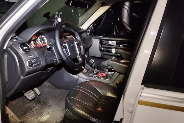Used Land Rover Discovery 2011 3.0 SDV6 HSE Diesel Version Left Front Seat