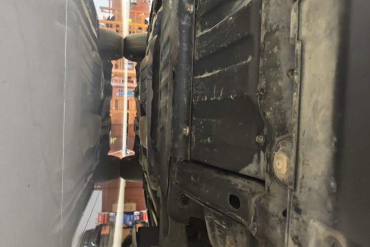 Used Land Rover Discovery 2012 5.0 V8 SE Chassis Front