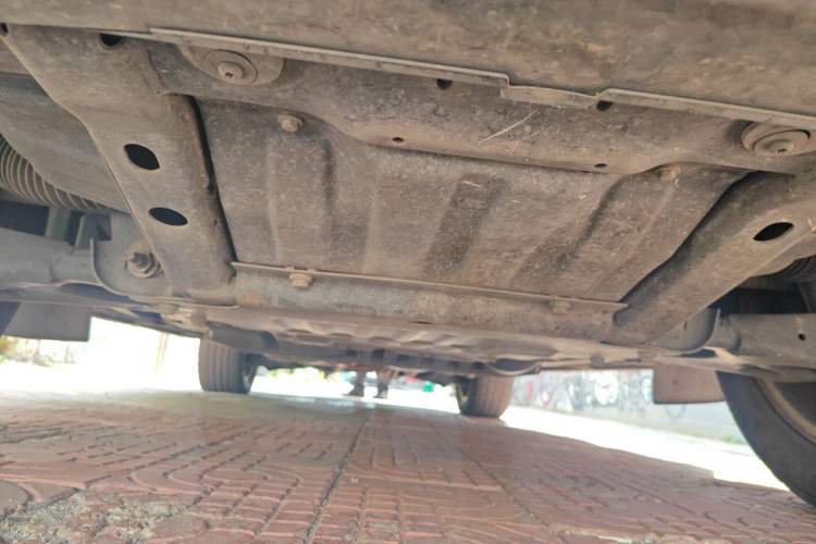 Used Land Rover Discovery 2012 3.0 SDV6 HSE Diesel Version Chassis Front