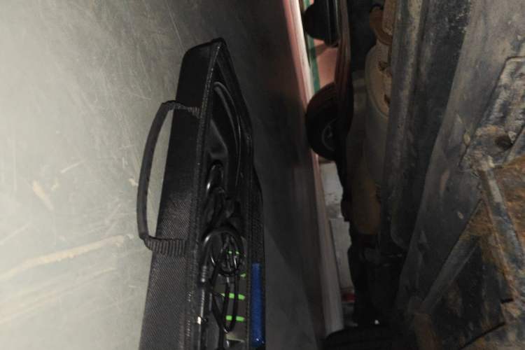 Used Land Rover Discovery 2012 5.0 V8 SE Chassis Front Left