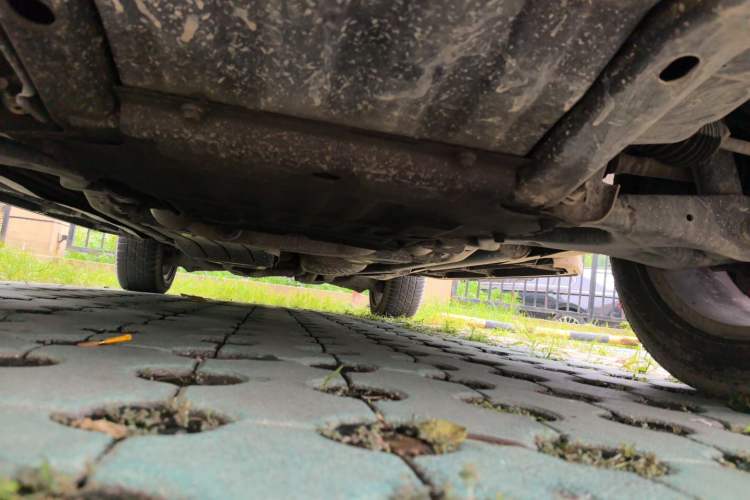 Used Land Rover Discovery 2012 5.0 V8 HSE Chassis Front