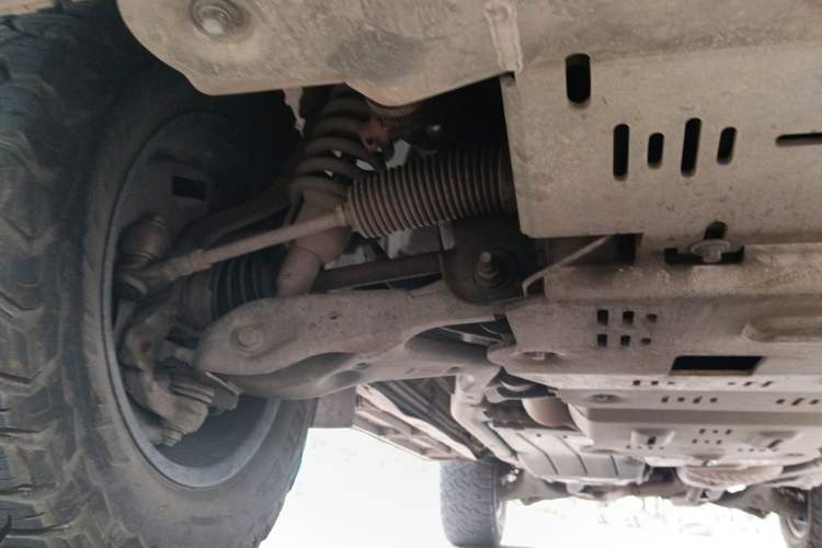 Used Land Rover Discovery 2012 5.0 V8 HSE Chassis Front Right