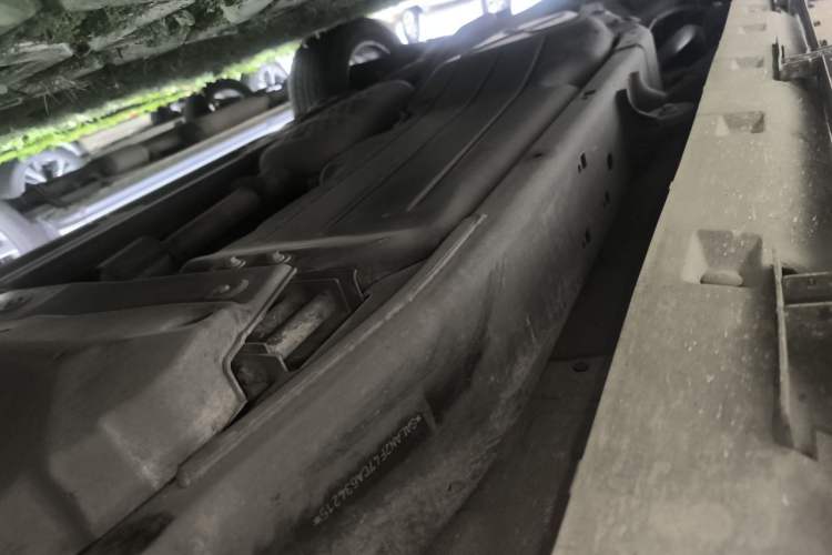 Used Land Rover Discovery 2012 3.0 SDV6 HSE Diesel Version Chassis Front Right