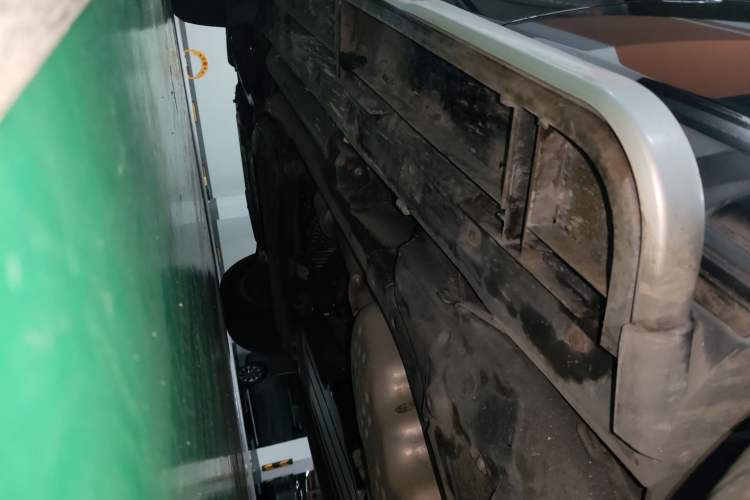 Used Land Rover Discovery 2012 3.0 SDV6 HSE Diesel Version Chassis Rear Left