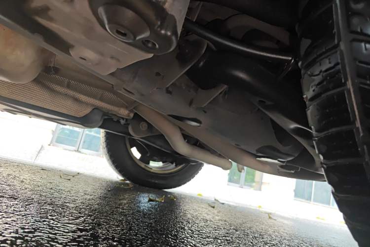 Used Land Rover Discovery 2012 3.0 SDV6 HSE Diesel Version Chassis Rear Left