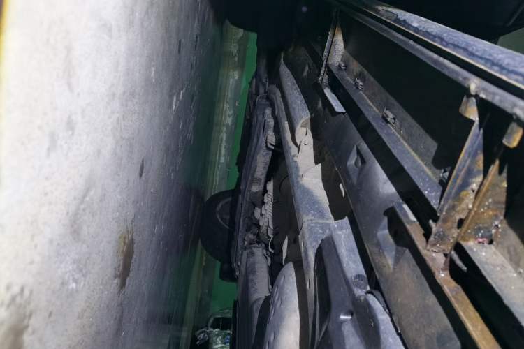 Used Land Rover Discovery 2012 3.0 SDV6 HSE Diesel Version Chassis Rear Left