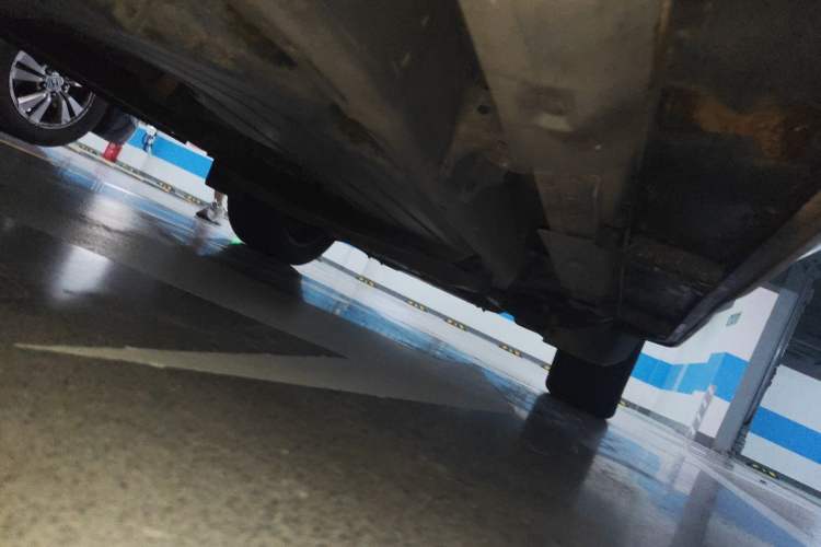 Used Land Rover Discovery 2012 3.0 SDV6 HSE Diesel Version Chassis Rear Right