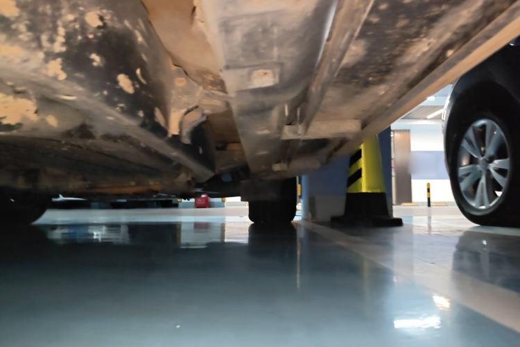 Used Land Rover Discovery 2012 5.0 V8 HSE Chassis Rear Right