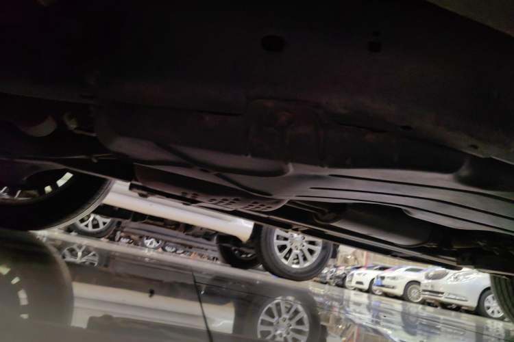 Used Land Rover Discovery  Chassis Rear Right