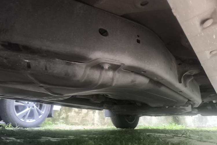 Used Land Rover Discovery 2012 3.0 SDV6 HSE Diesel Version Chassis Rear Right