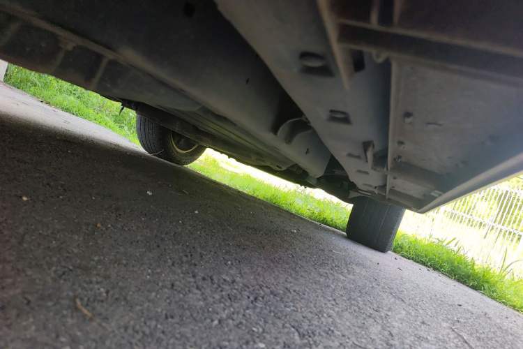 Used Land Rover Discovery 2012 5.0 V8 HSE Chassis Rear Right