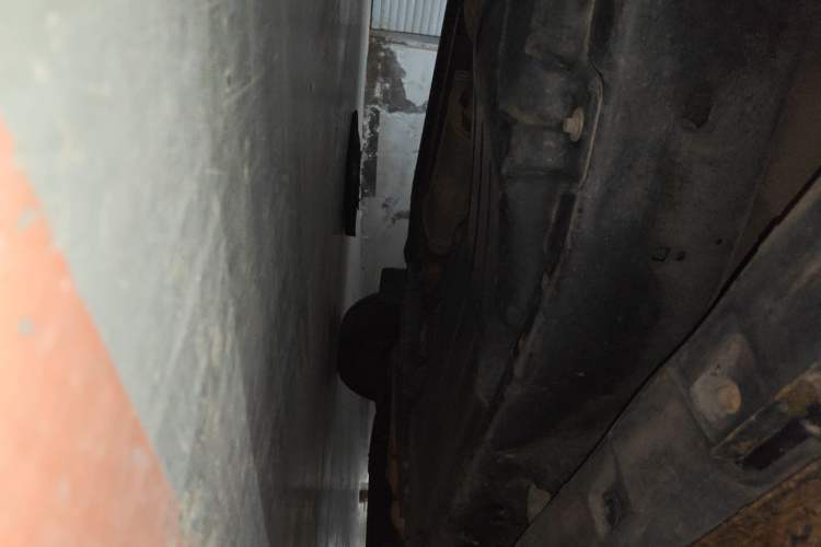 Used Land Rover Discovery 2012 5.0 V8 SE Chassis Rear Right