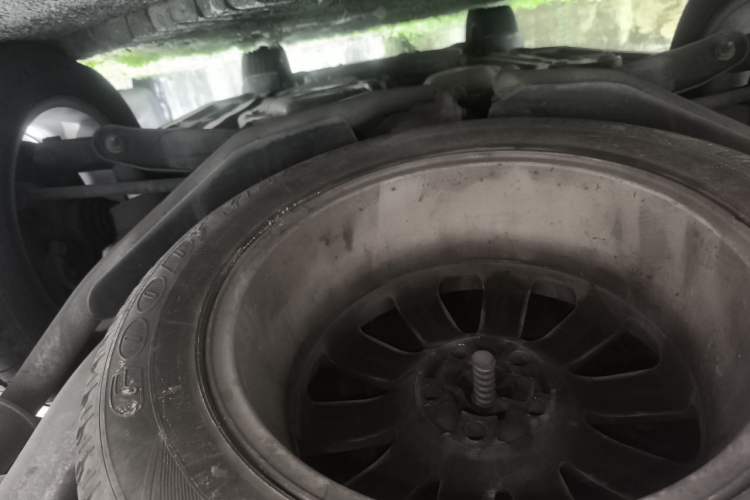 Used Land Rover Discovery 2012 3.0 SDV6 HSE Diesel Version Chassis Rear