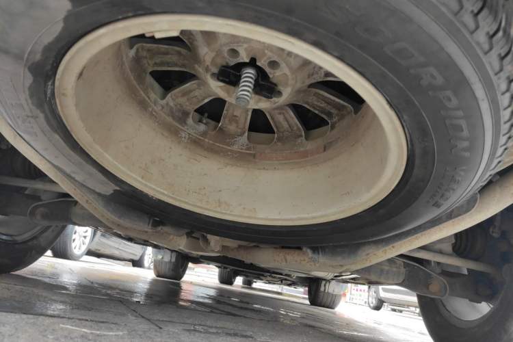 Used Land Rover Discovery 2012 3.0 SDV6 HSE Diesel Version Chassis Rear