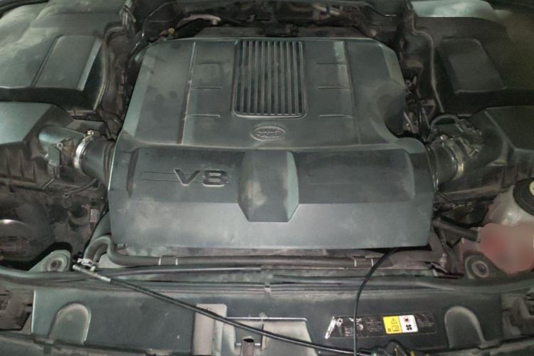 Used Land Rover Discovery 2012 5.0 V8 HSE Engine Bay