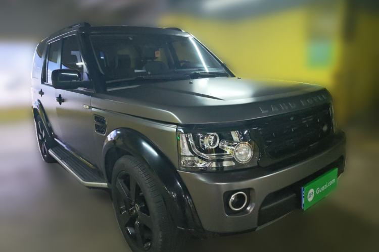 Used Land Rover Discovery 2012 5.0 V8 HSE Front Right 45 Deg