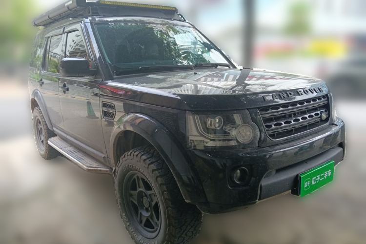 Used Land Rover Discovery 2012 5.0 V8 HSE Front Right 45 Deg