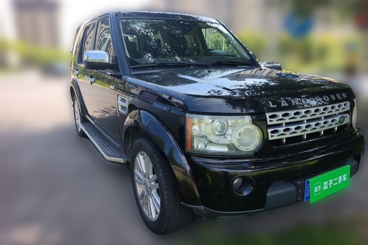 Used Land Rover Discovery 2012 5.0 V8 HSE Front Right 45 Deg