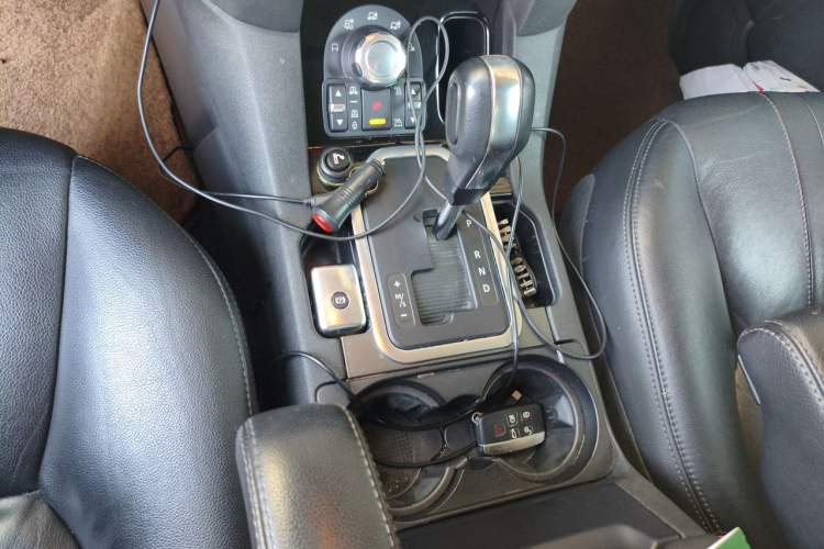 Used Land Rover Discovery 2012 5.0 V8 SE Gear Lever