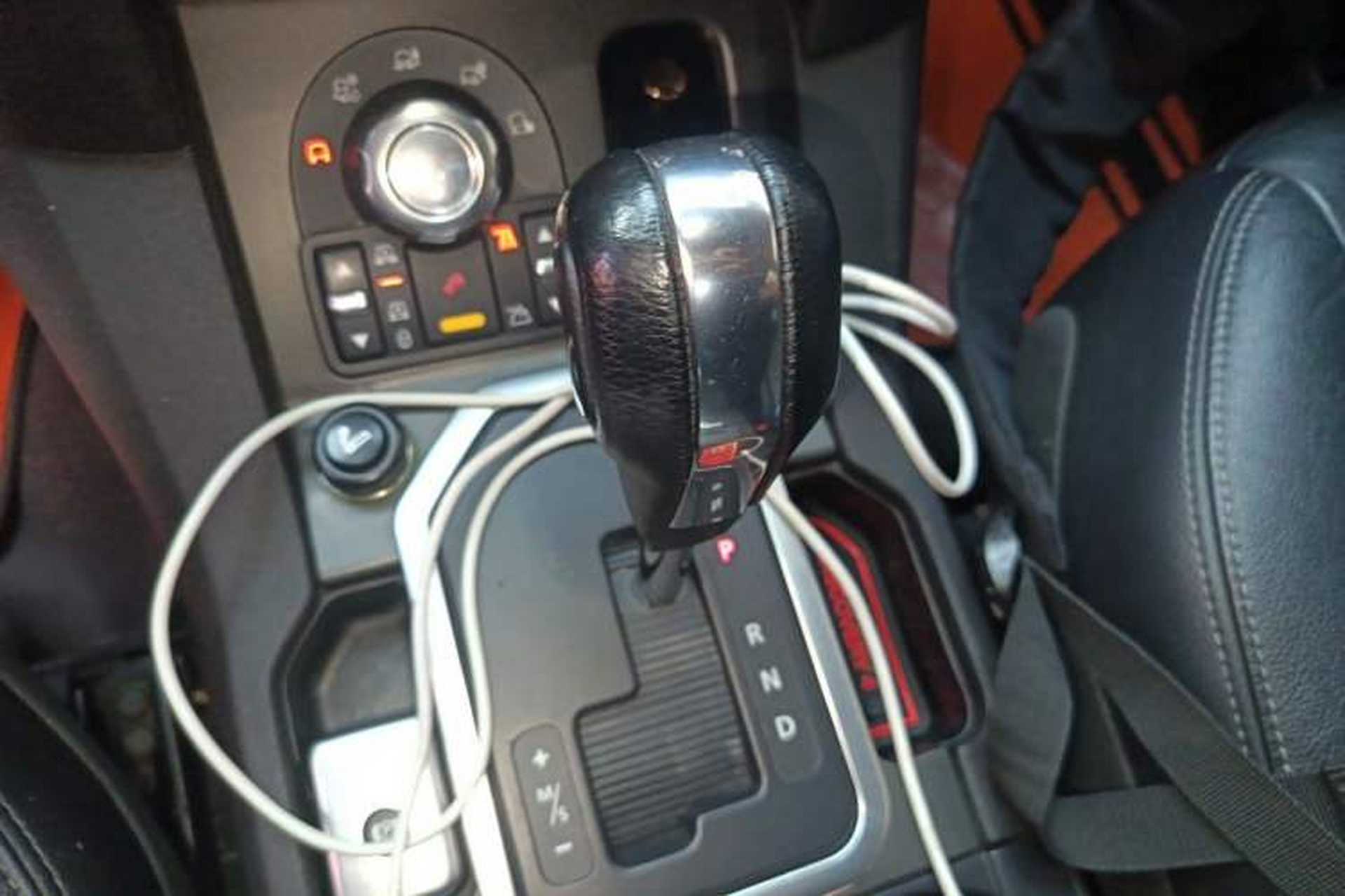 Used Land Rover Discovery 2012 5.0 V8 SE Gear Lever