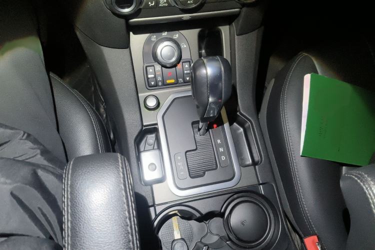 Used Land Rover Discovery 2012 5.0 V8 HSE Gear Lever