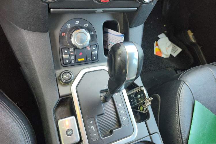 Used Land Rover Discovery 2012 5.0 V8 HSE Gear Lever