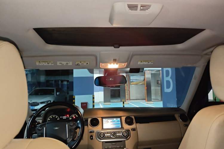 Used Land Rover Discovery 2012 5.0 V8 HSE Headliner