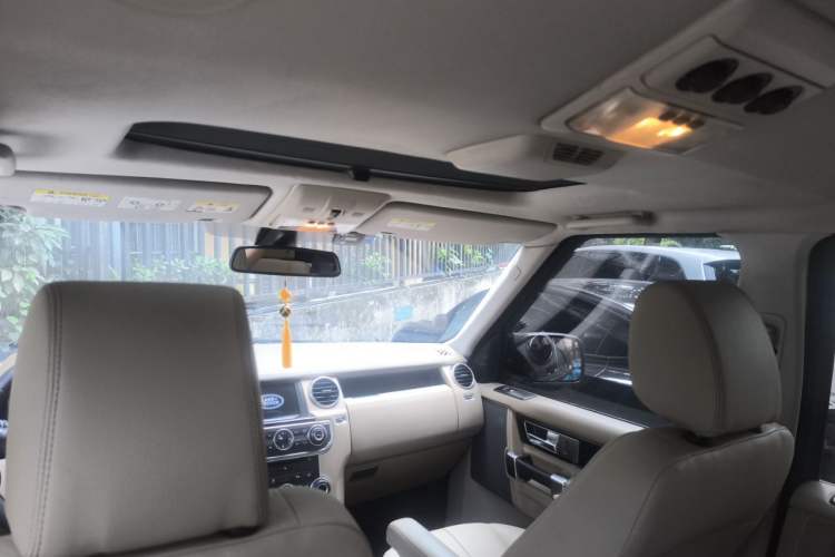 Used Land Rover Discovery 2012 3.0 SDV6 HSE Diesel Version Headliner