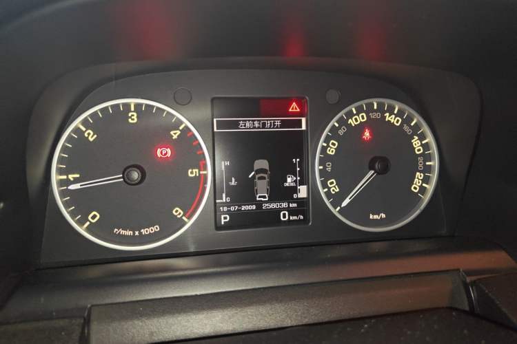 Used Land Rover Discovery 2012 3.0 SDV6 HSE Diesel Version Instrument Cluster