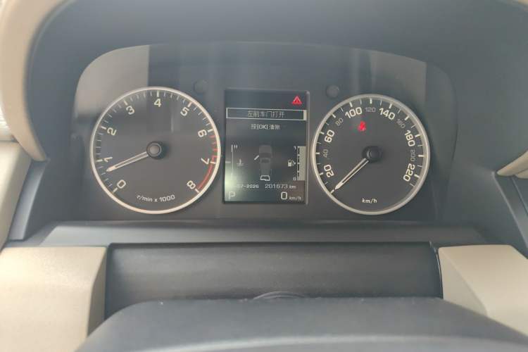 Used Land Rover Discovery 2012 5.0 V8 SE Instrument Cluster