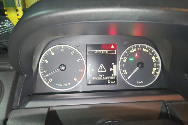 Used Land Rover Discovery 2012 5.0 V8 HSE Instrument Cluster