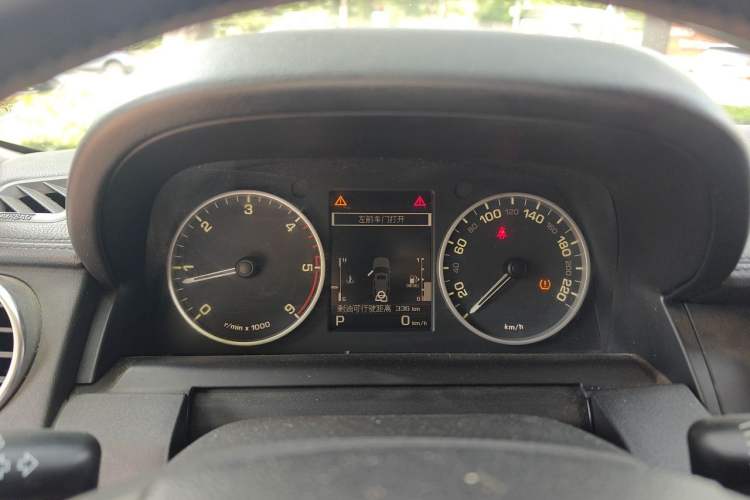Used Land Rover Discovery 2012 3.0 SDV6 HSE Diesel Version Instrument Cluster