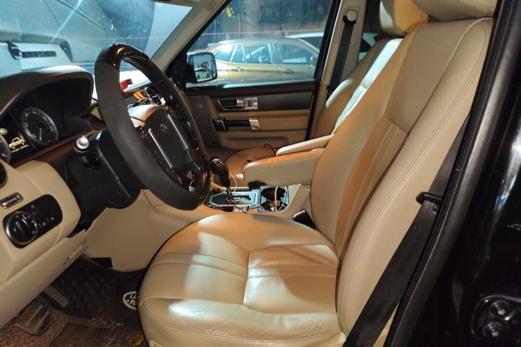 Used Land Rover Discovery 2012 3.0 SDV6 HSE Diesel Version Left Front Seat