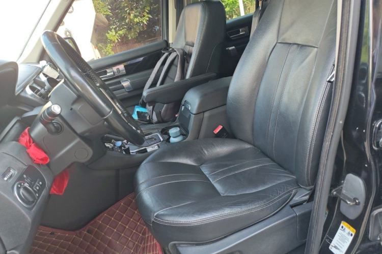 Used Land Rover Discovery 2012 3.0 SDV6 HSE Diesel Version Left Front Seat