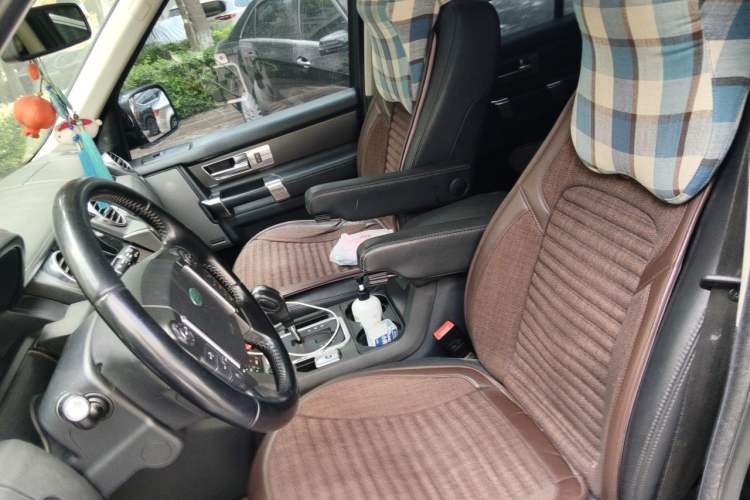 Used Land Rover Discovery 2012 3.0 SDV6 HSE Diesel Version Left Front Seat