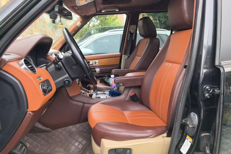 Used Land Rover Discovery 2012 5.0 V8 HSE Left Front Seat