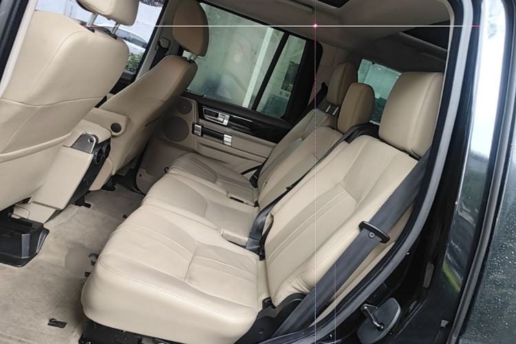 Used Land Rover Discovery 2012 3.0 SDV6 HSE Diesel Version Left Rear Seat
