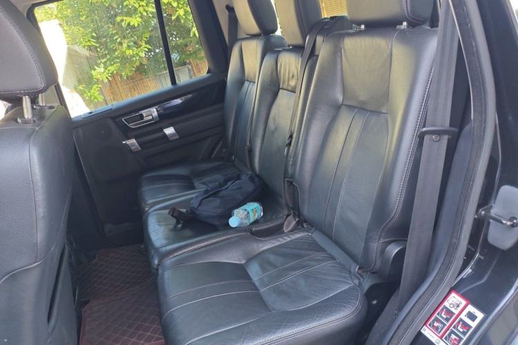 Used Land Rover Discovery 2012 3.0 SDV6 HSE Diesel Version Left Rear Seat