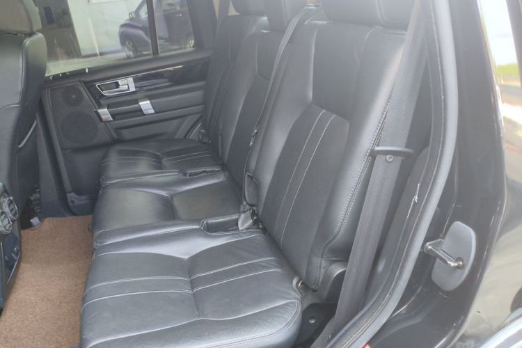 Used Land Rover Discovery 2012 5.0 V8 SE Left Rear Seat