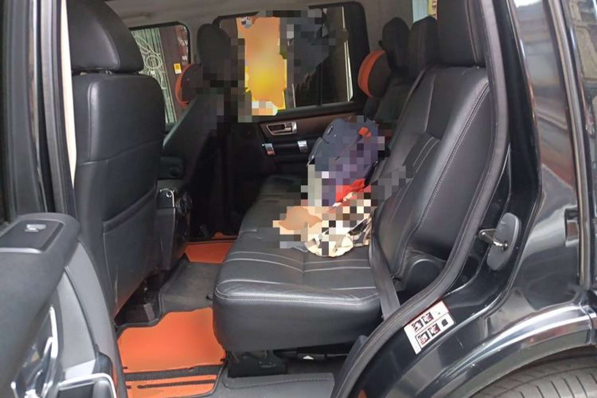 Used Land Rover Discovery 2012 5.0 V8 SE Left Rear Seat