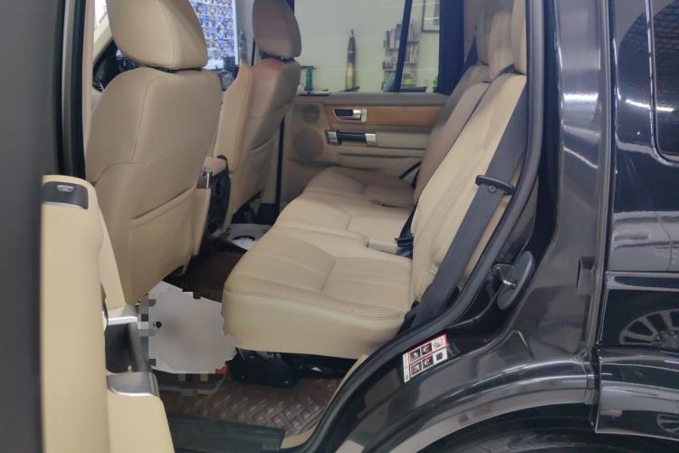 Used Land Rover Discovery  Left Rear Seat