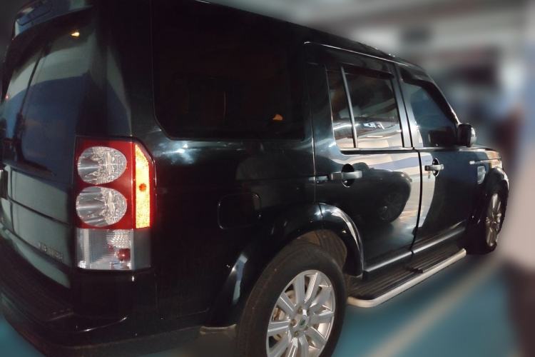 Used Land Rover Discovery 2012 5.0 V8 HSE Rear Right 45 Deg