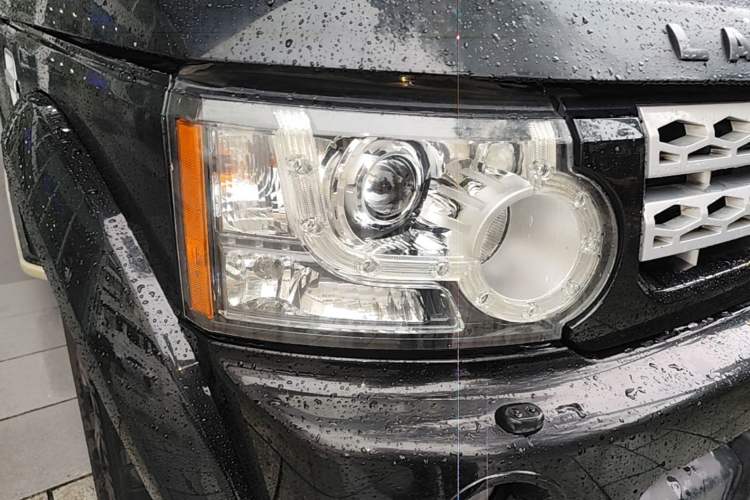 Used Land Rover Discovery 2012 3.0 SDV6 HSE Diesel Version Right Front Headlight